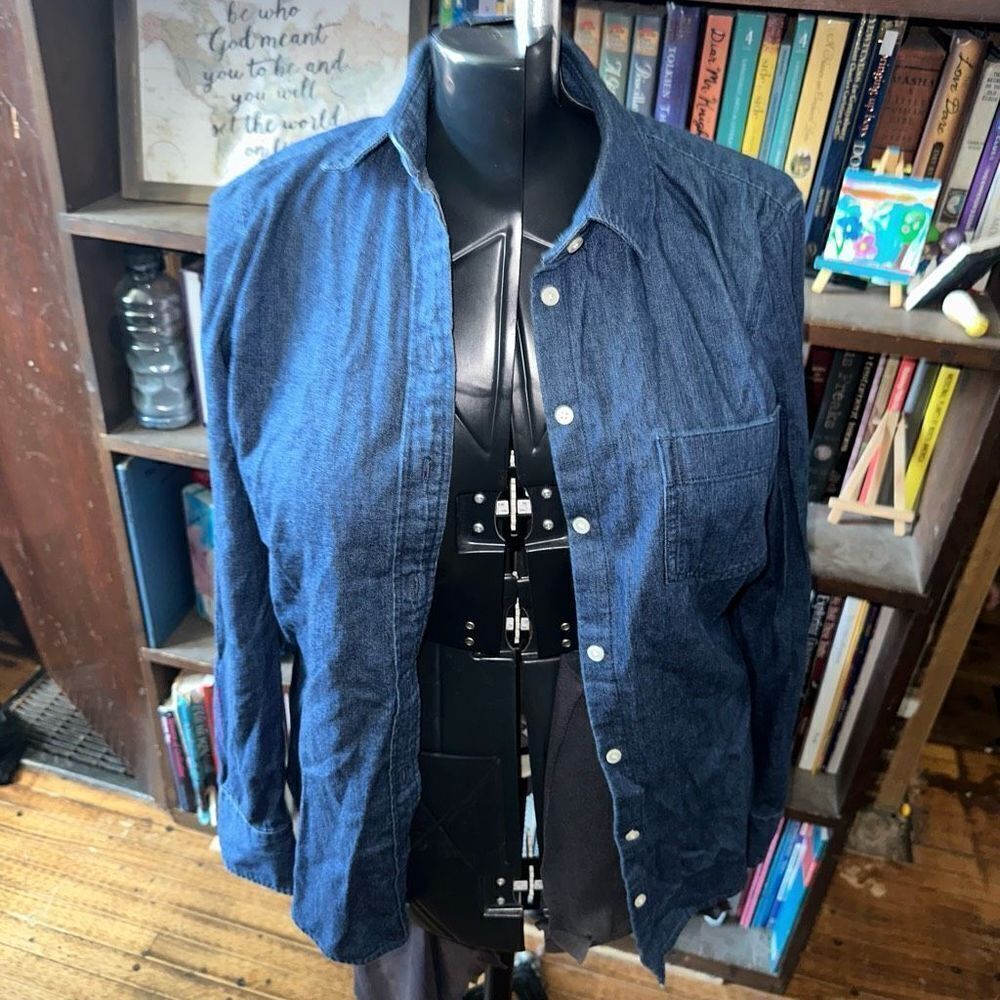 J Crew elevated basics denim S button down shirt